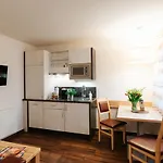 Burgls Apartmenthaus *