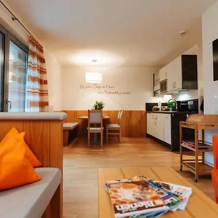 Burgls Apartmenthaus דירה