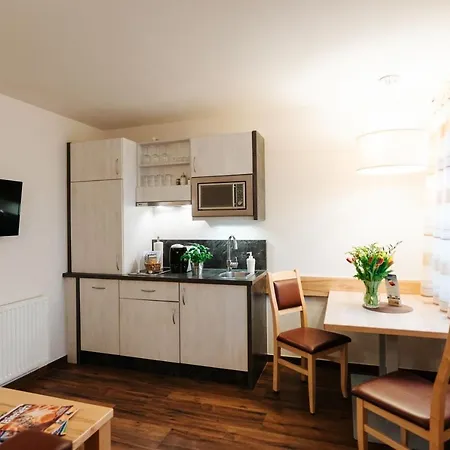 Burgls Apartmenthaus *