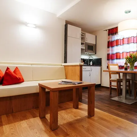 Burgls Apartmenthaus * Tröpolach