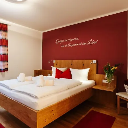 Burgls Apartmenthaus דירה טרופולאך
