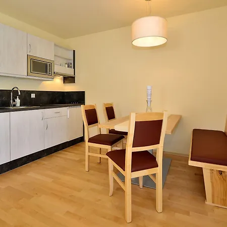 Apartmán Burgls Apartmenthaus Tröpolach