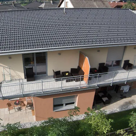 Burgls Apartmenthaus * טרופולאך