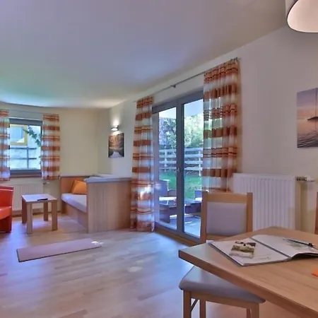 Burgls Apartmenthaus טרופולאך