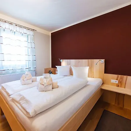 Burgls Apartmenthaus *