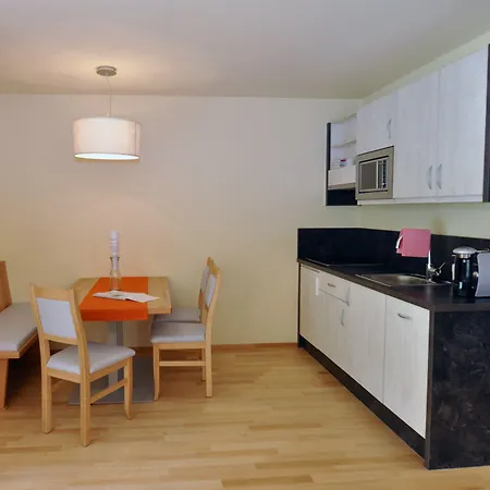 Burgls Apartmenthaus Tröpolach