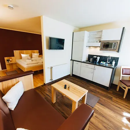 Burgls Apartmenthaus Apartmán Tröpolach