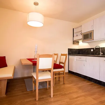 Burgls Apartmenthaus * Tröpolach