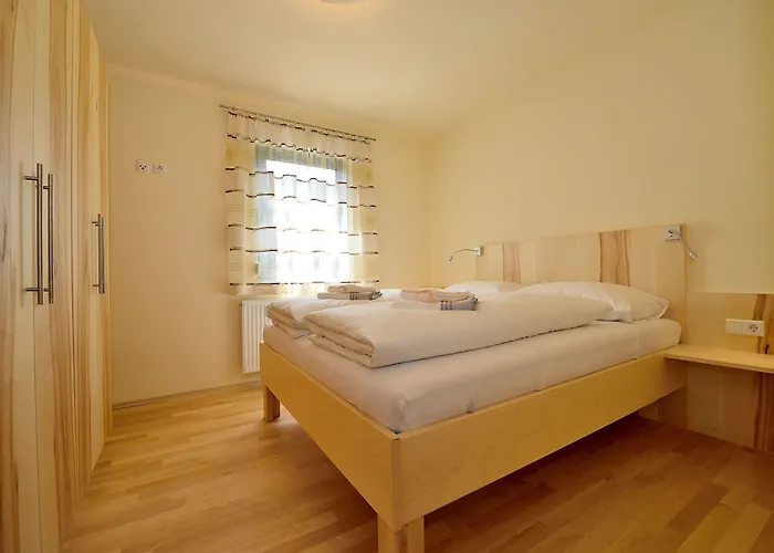 Burgls Apartmenthaus Daire Tröpolach