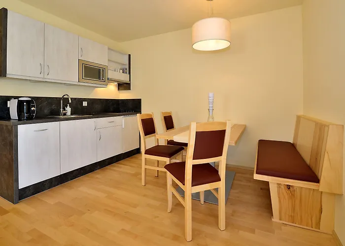 Apartment Burgls Apartmenthaus Tropolach