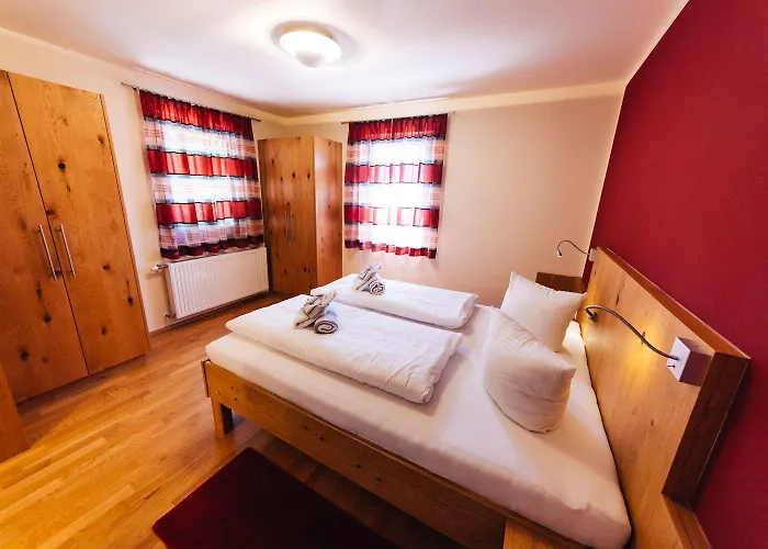 Apartment Burgls Apartmenthaus Tropolach