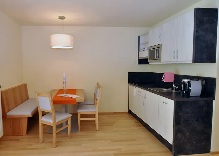 Burgls Apartmenthaus Tröpolach